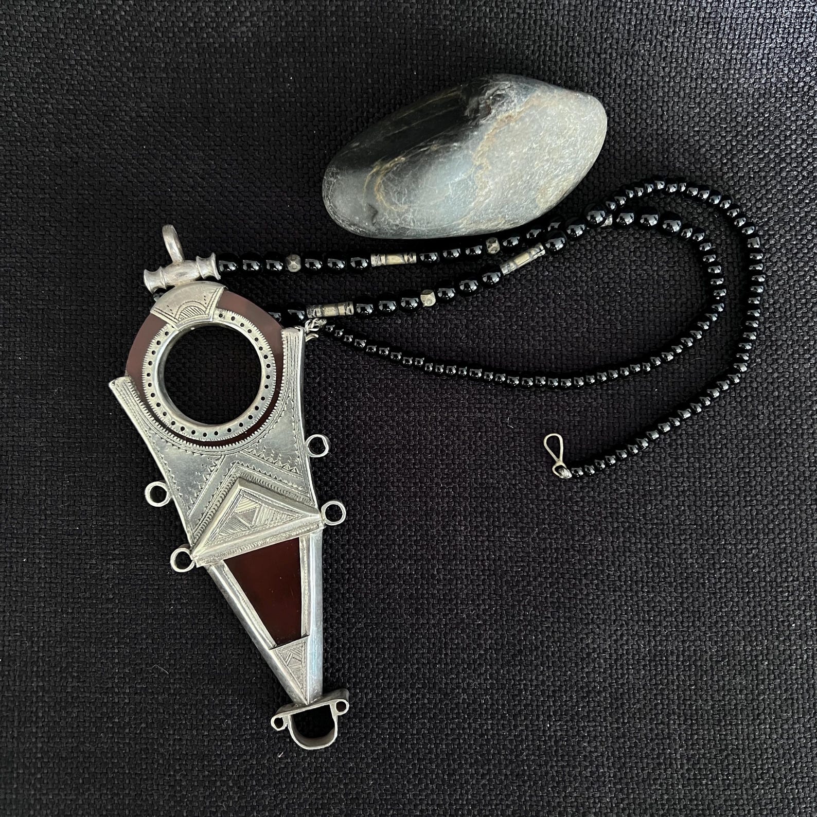 Berber Tanfuk Silver Carnelian Pendant Necklace with Style