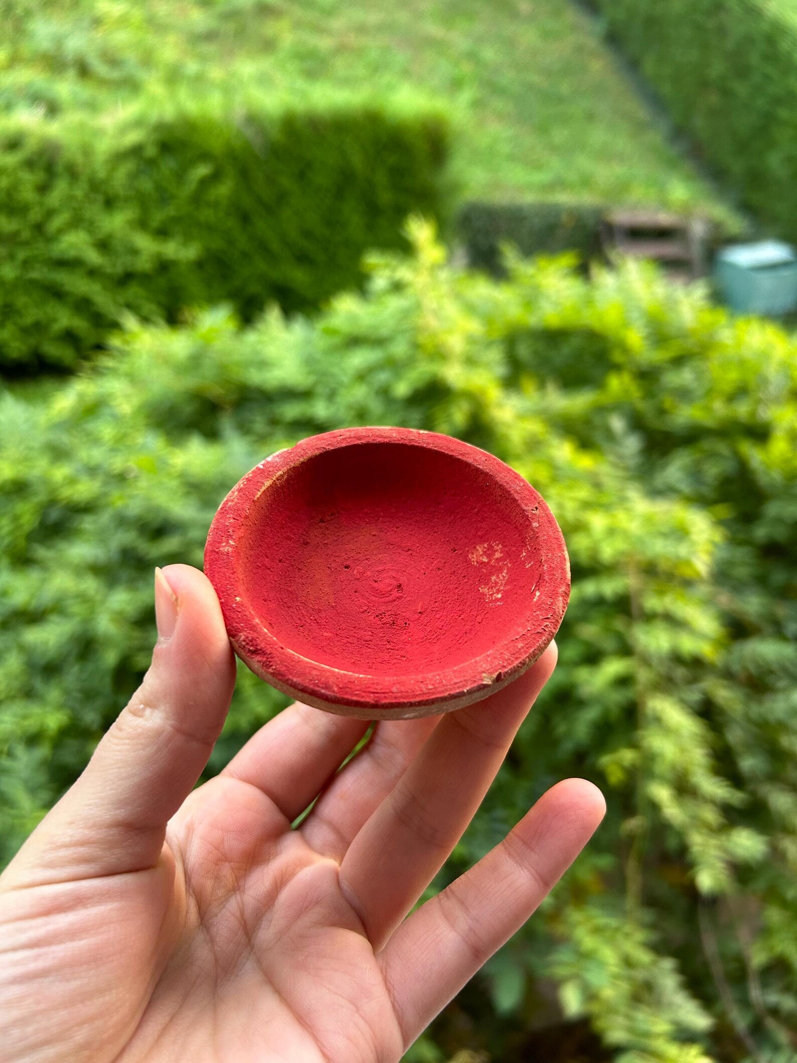 Amazigh Aker Fassi Natural Red Lip Tint Clay Bowl
