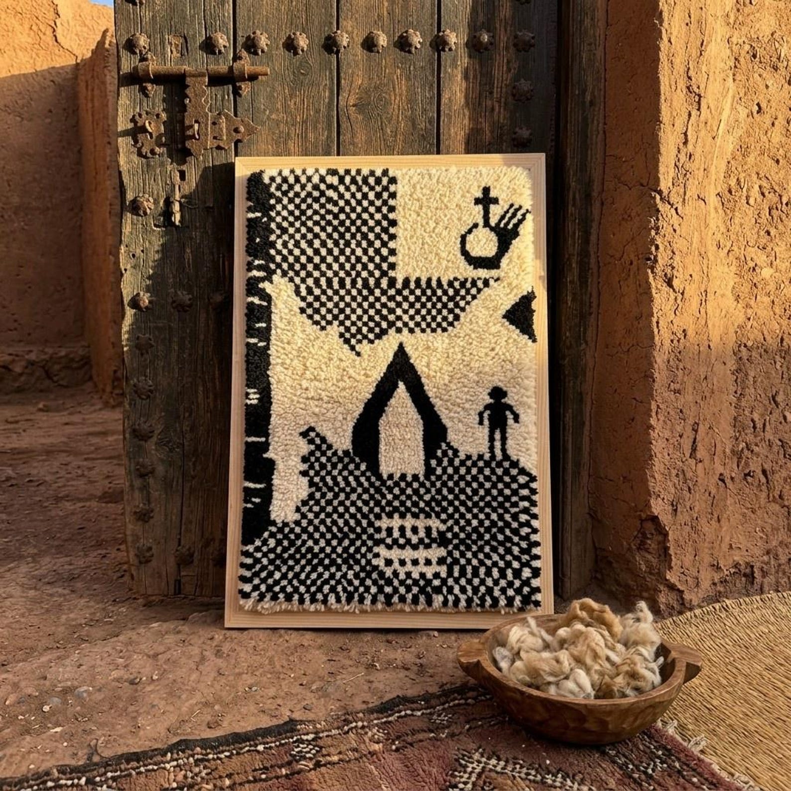 Handwoven Amazigh Berber Wool Rug Wall Tapestry with Tuareg Yaz