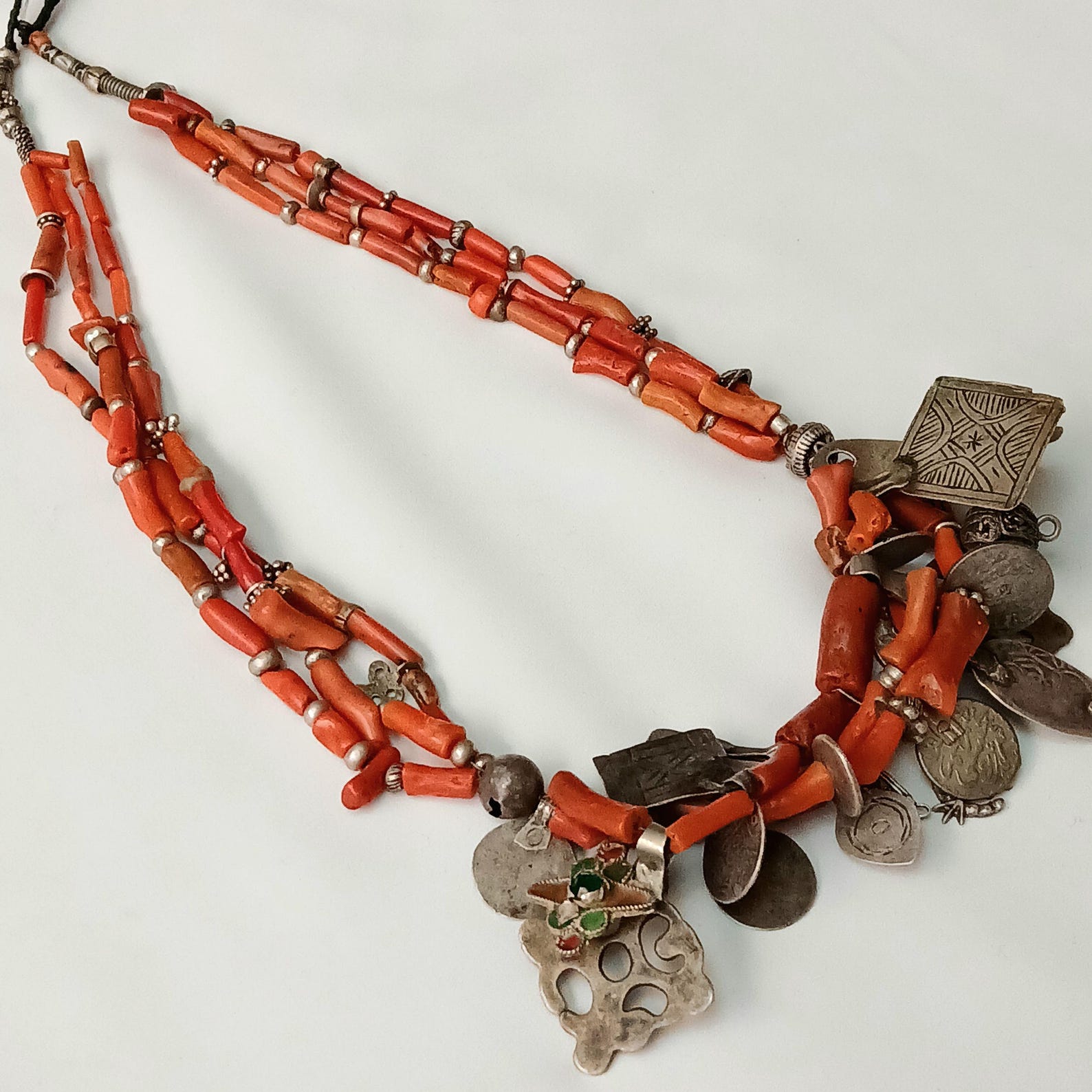 Berber Vintage Old Natural Coral Silver Morocco Necklace