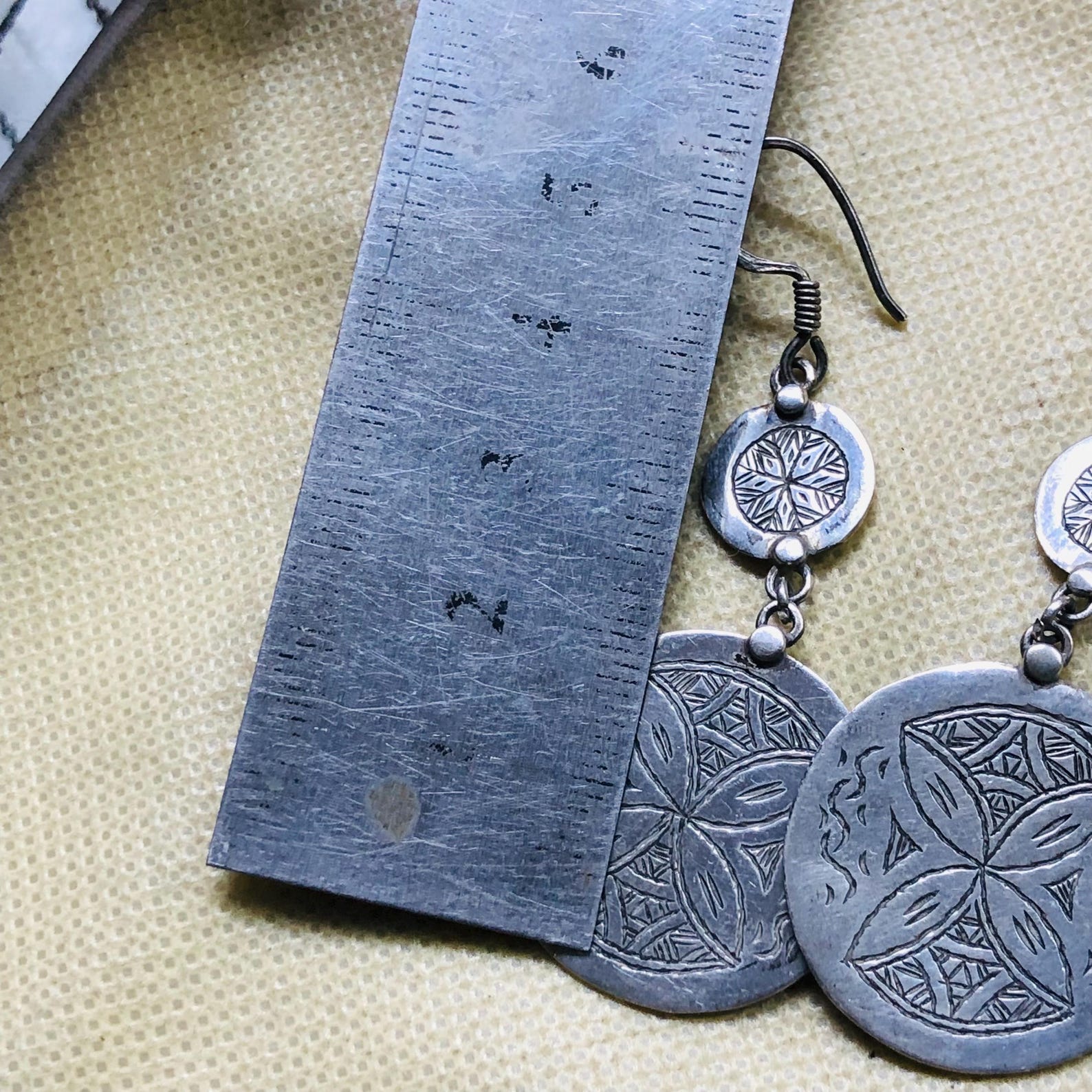Berber Jewelry artisanaux amazighs traditionnels Earrings berbères Silver