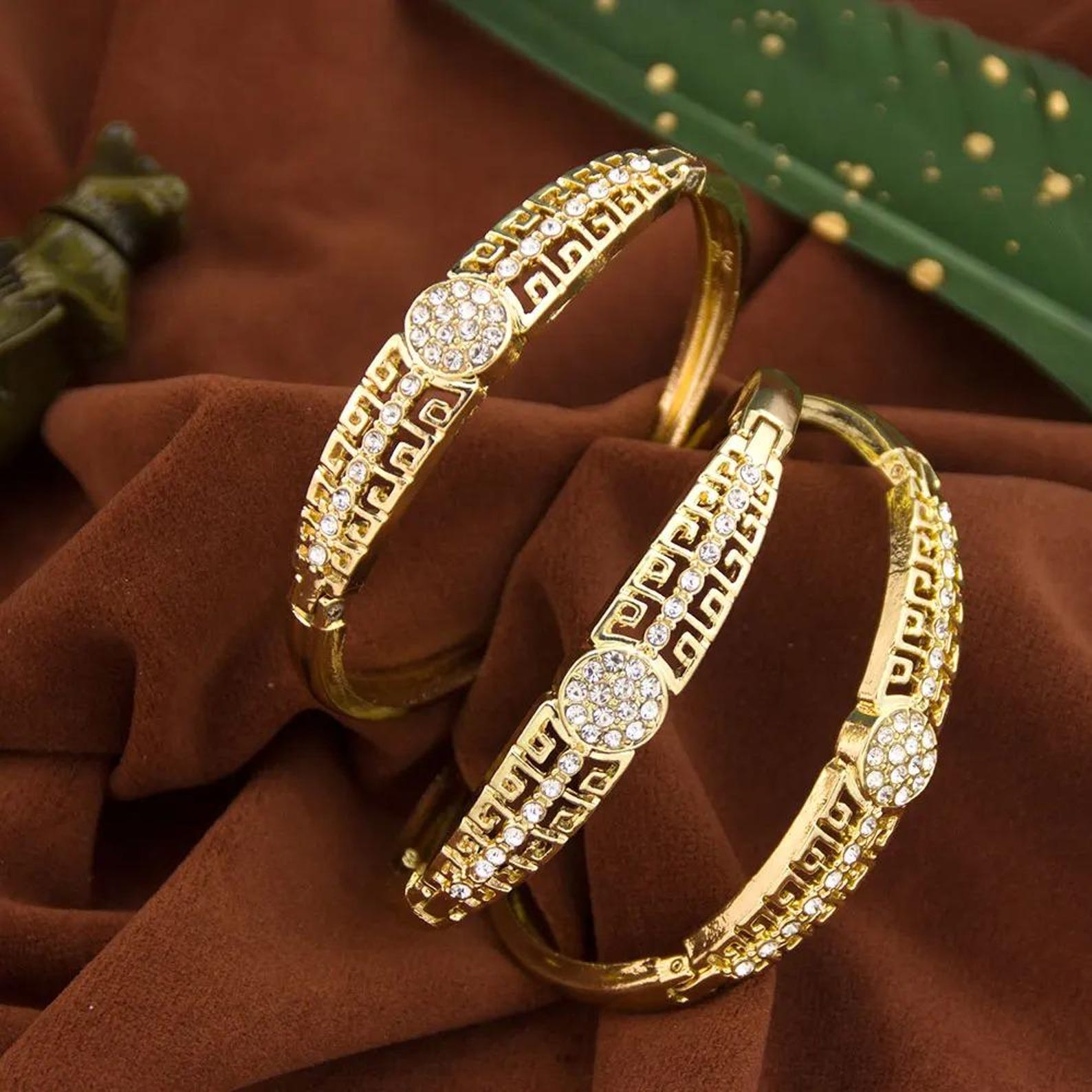 Berber Sunspicems Gold Color Arabic Bangle Crystal Bracelet