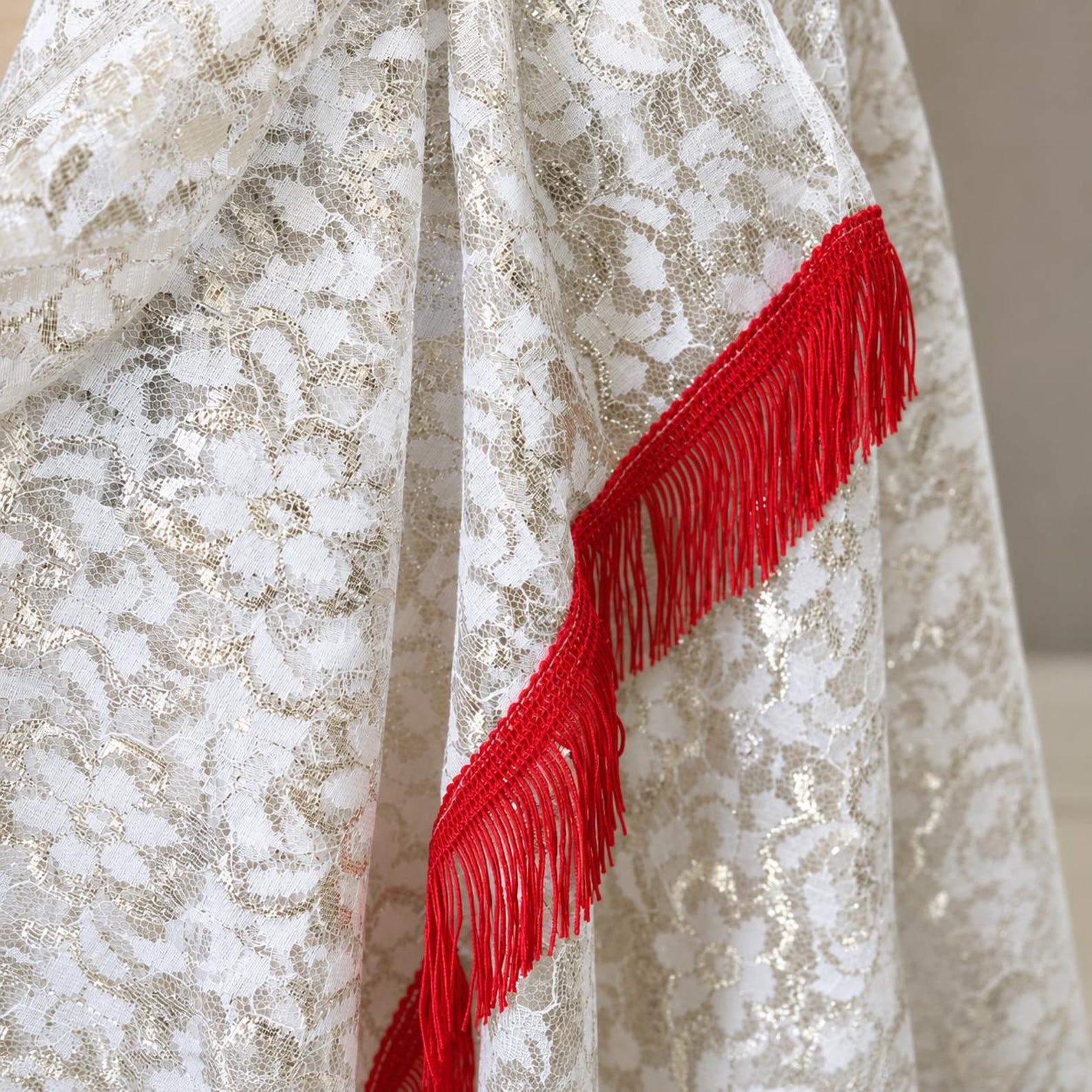 Berber Handmade Lace Shawl Traditional White Kaftan Wrap