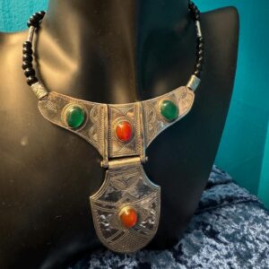 Amazigh Queen of Jewels Tuareg Silver Agate Necklace
