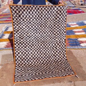 Amazigh Beautifull hand made people ATLAS mountain rug