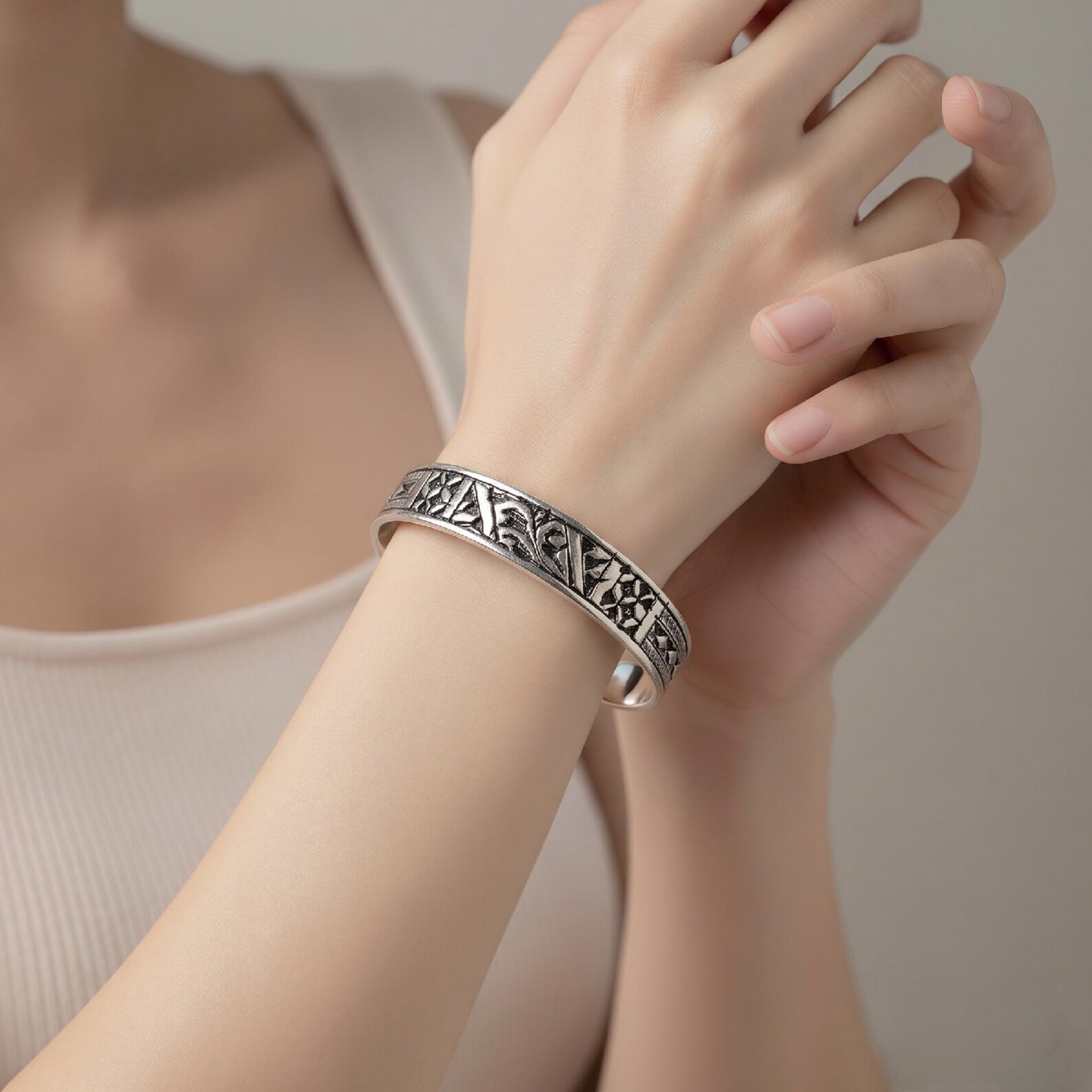 Berber Authentic Silver Handmade Sterling Bangle Lunja Bracelet
