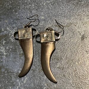 Amazigh Tuareg Silver and Mahogany Lightweight Engraved Earrings