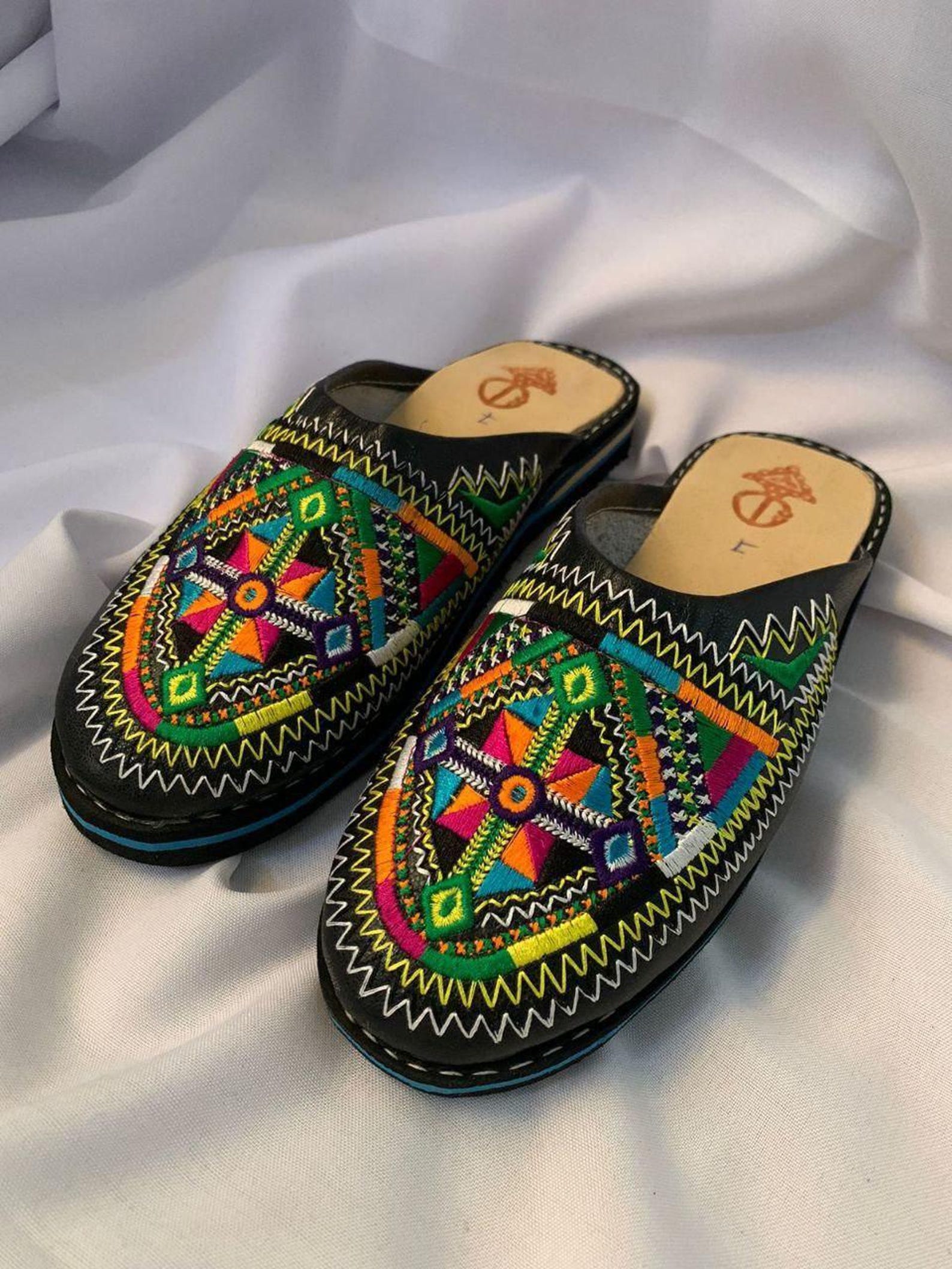Berber Authentic Adouko Babouche Handmade Leather Babouche Shoes