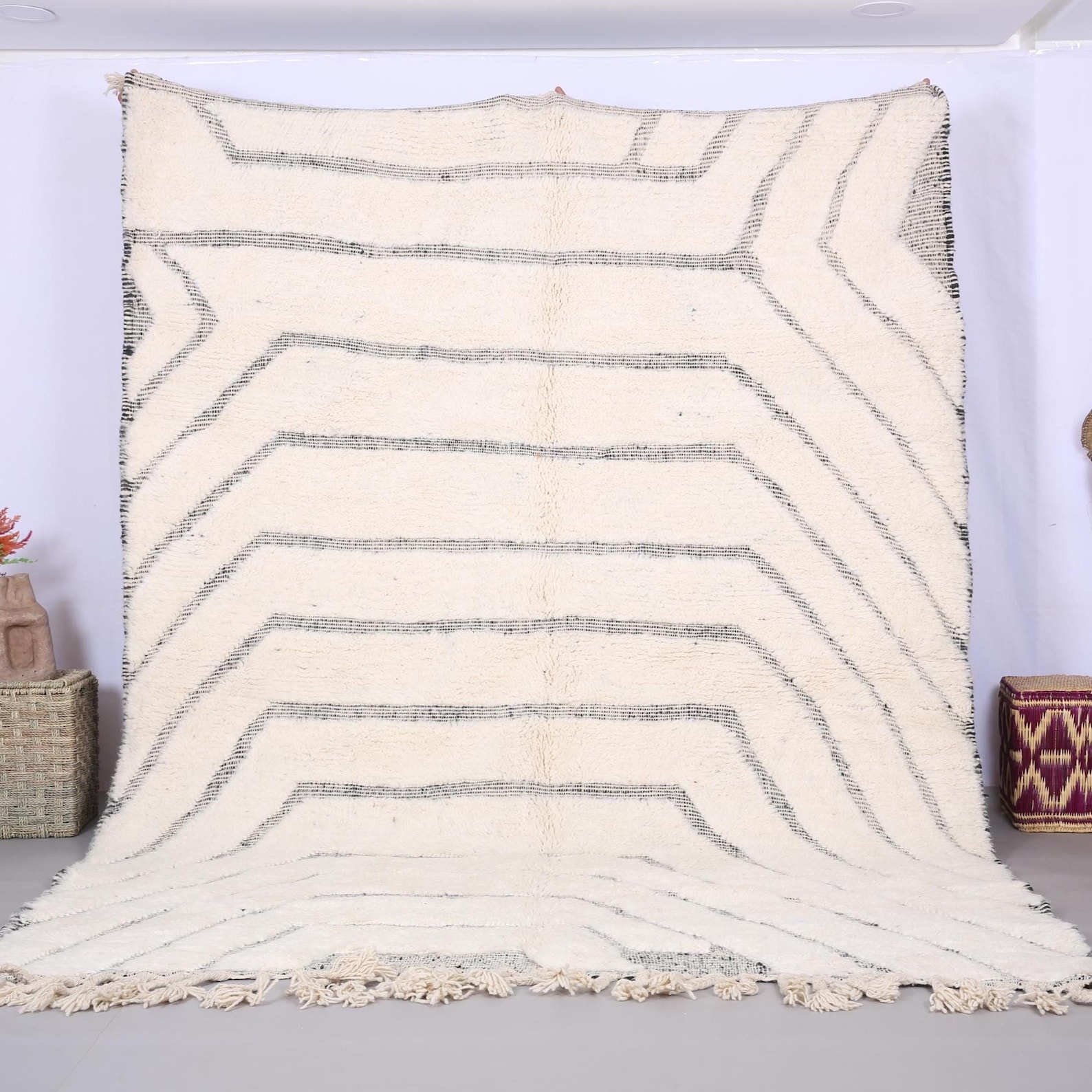 Berber Custom Design Wool Neutral Geometric Living Room Rug