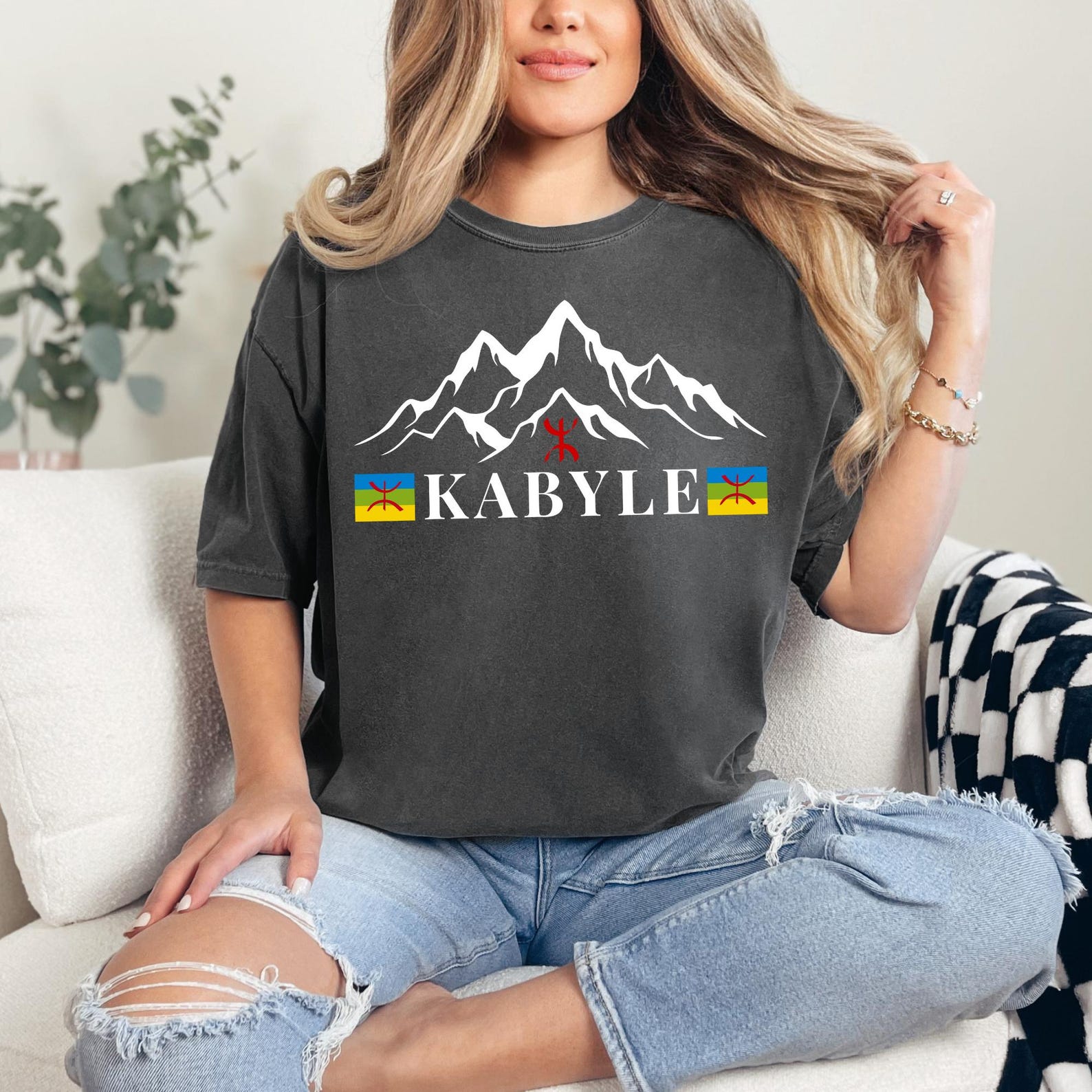 Amazigh Yaz Symbol Berber Kabyle Tifinagh Tattoo Art T-Shirt