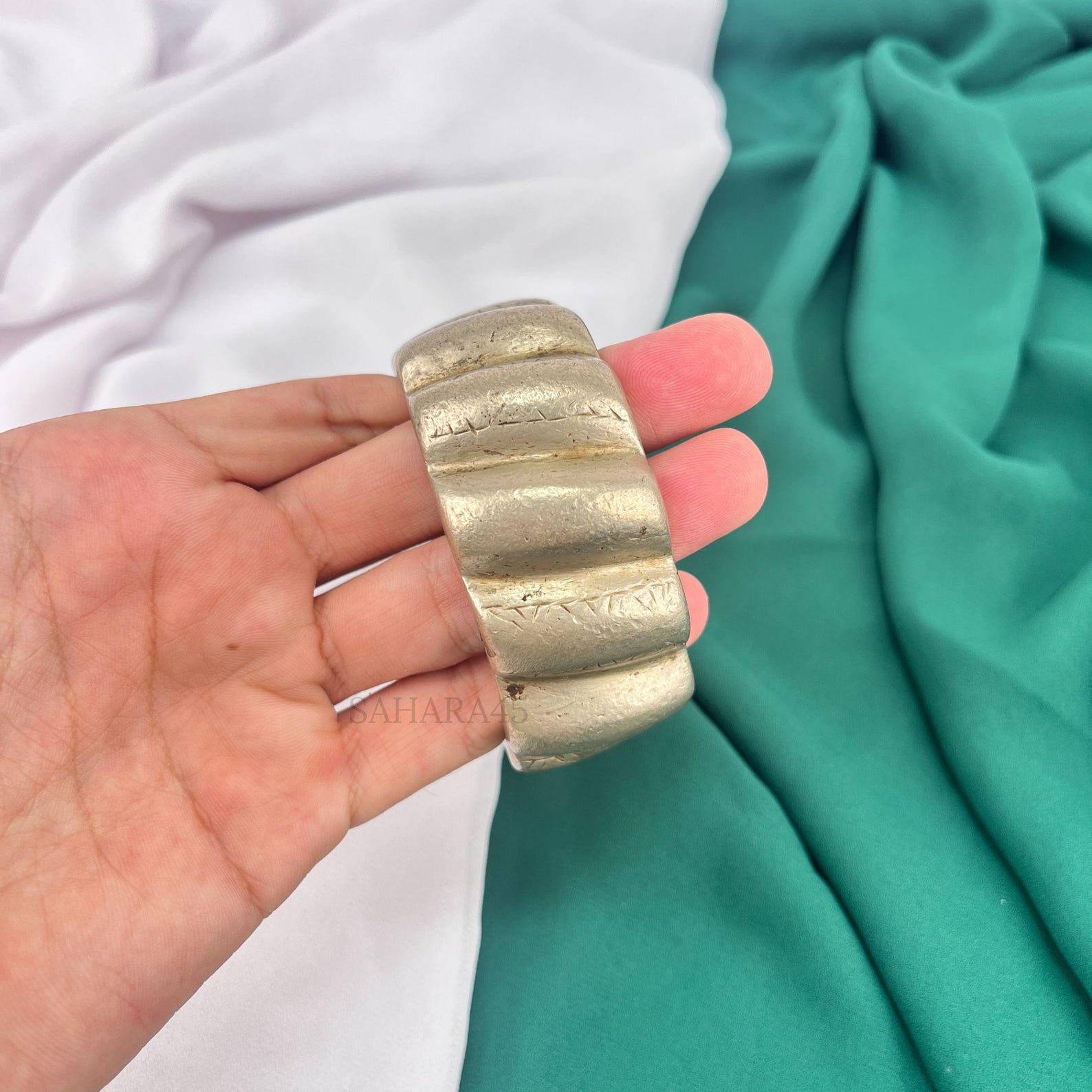 Berber Antique AIT ATTA Hand-Engraved 600 Silver Bracelet