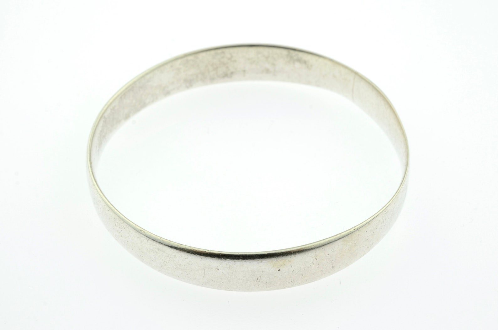 Berber Small Mid-Century Silver Bangle Bracelet from Morocco