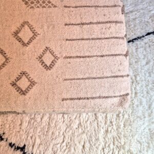 Amazigh Handmade Kilim Vintage Wool Ottoman Floor Pouf