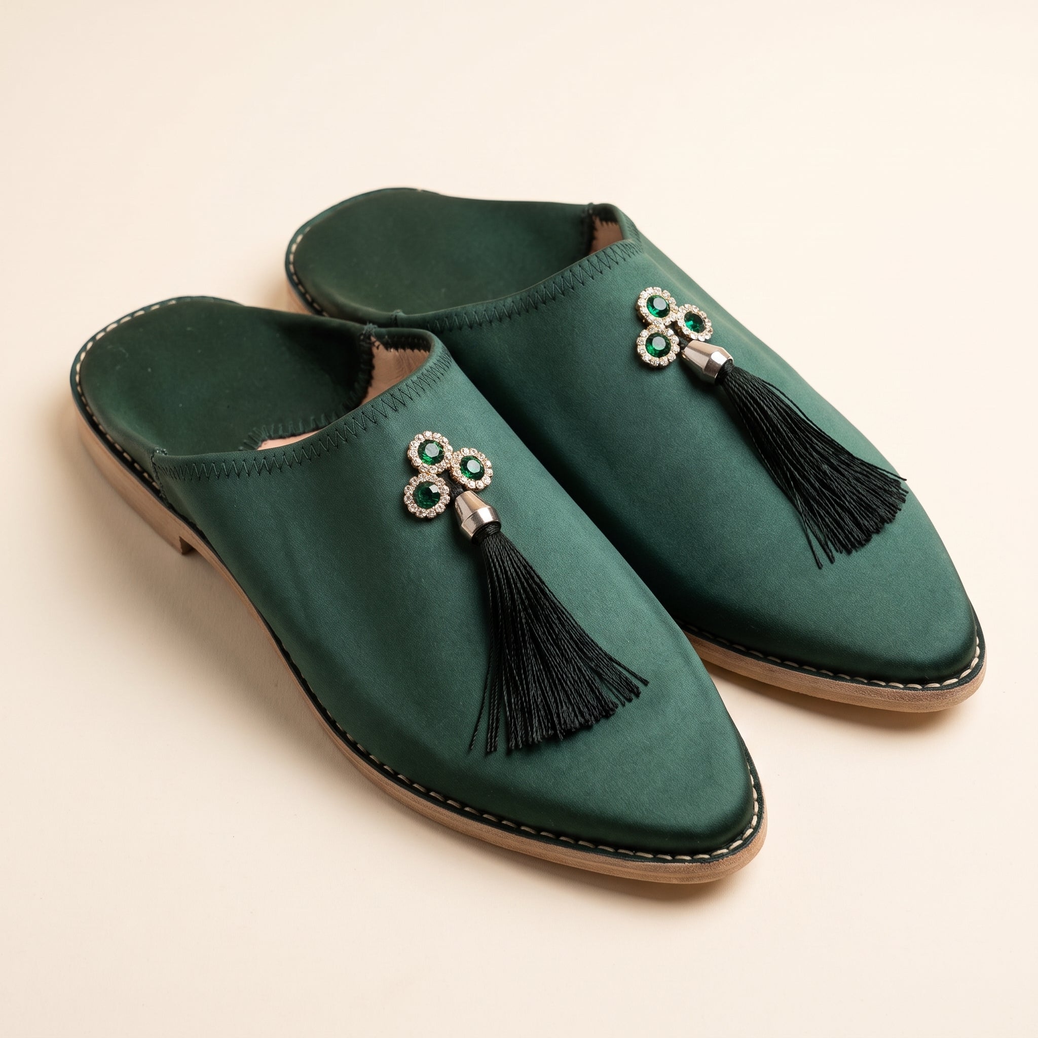 Amazigh Babouche Verte Bouteille Pompon Strass Satin Celebration Shoes