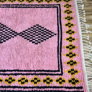 Amazigh Pink Cream Black Geometric Diamond Wool Rug