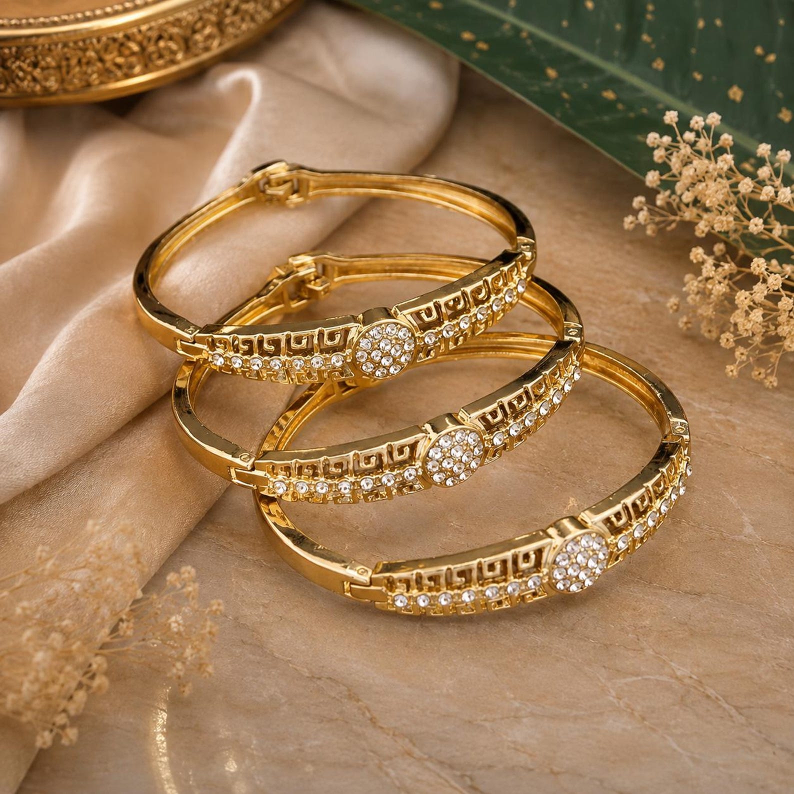 Berber Sunspicems Gold Color Arabic Bangle Crystal Bracelet