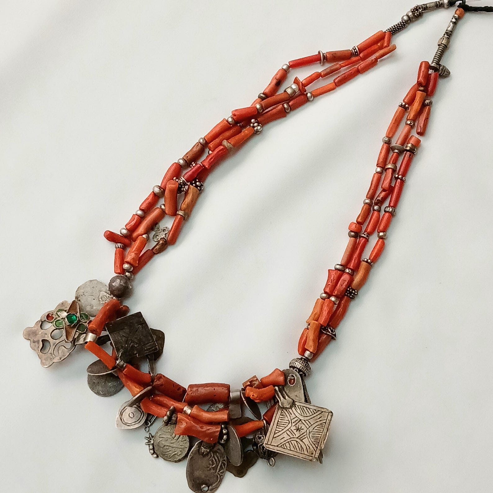 Berber Vintage Old Natural Coral Silver Morocco Necklace