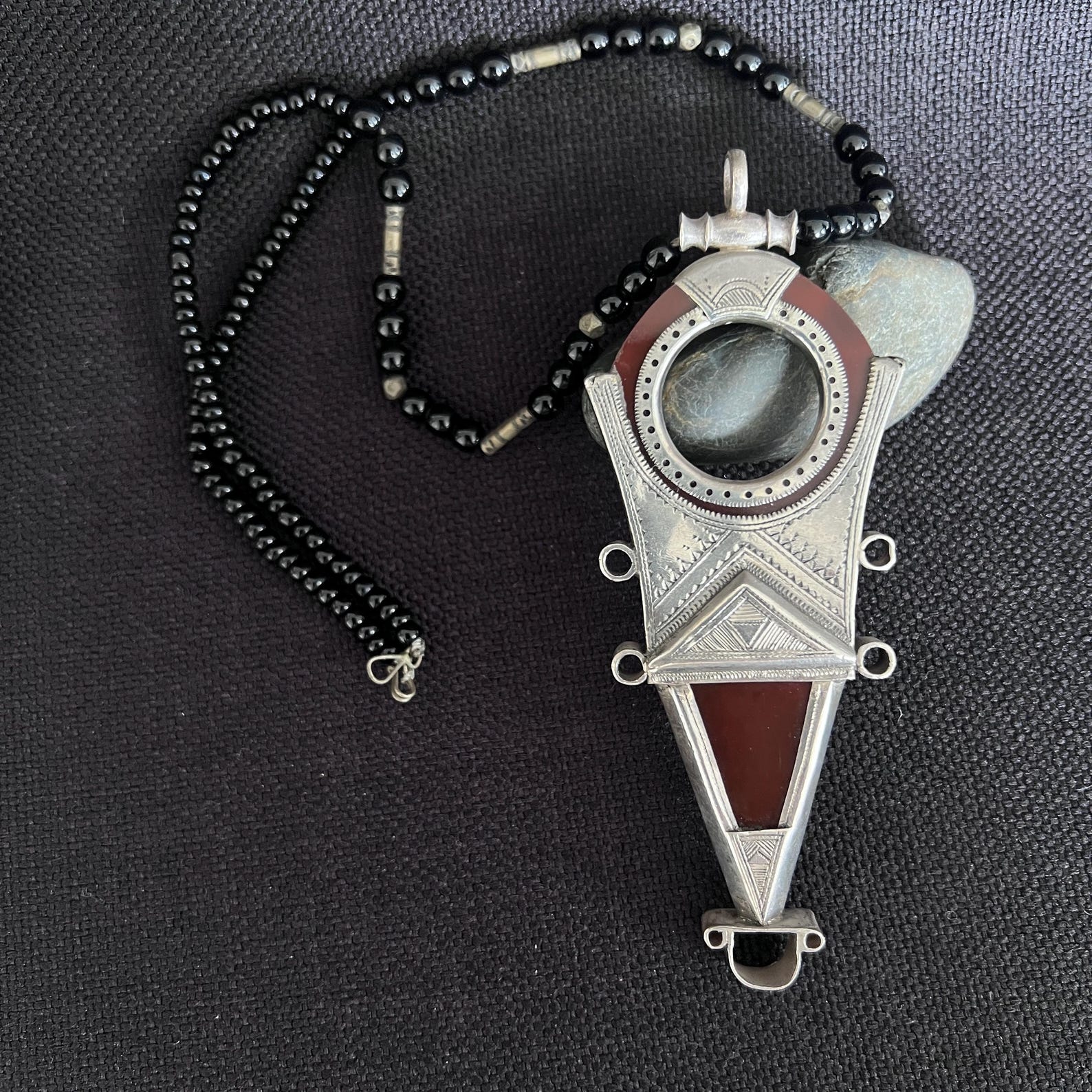 Berber Tanfuk Silver Carnelian Pendant Necklace with Style