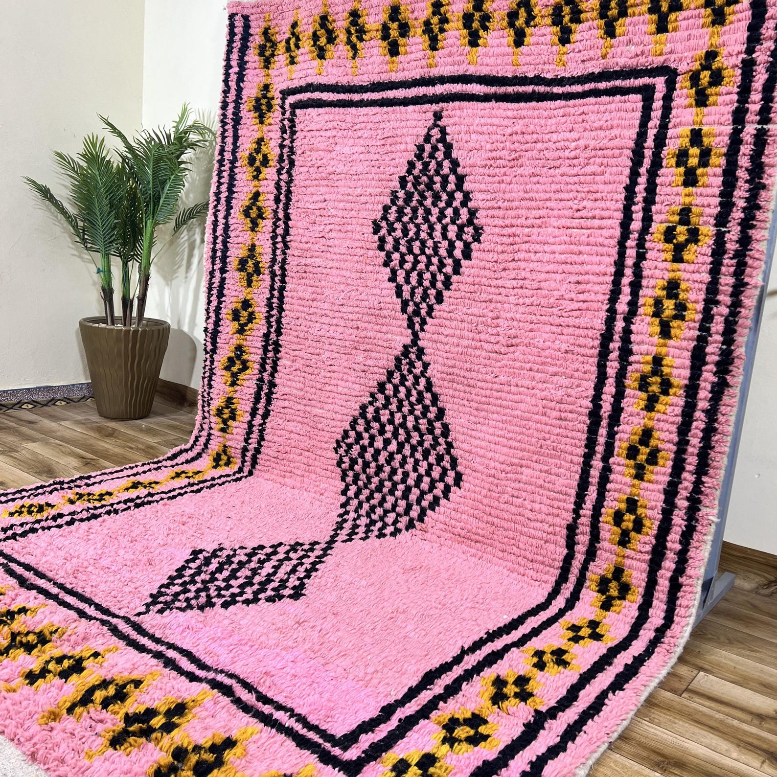 Amazigh Pink Cream Black Geometric Diamond Wool Rug