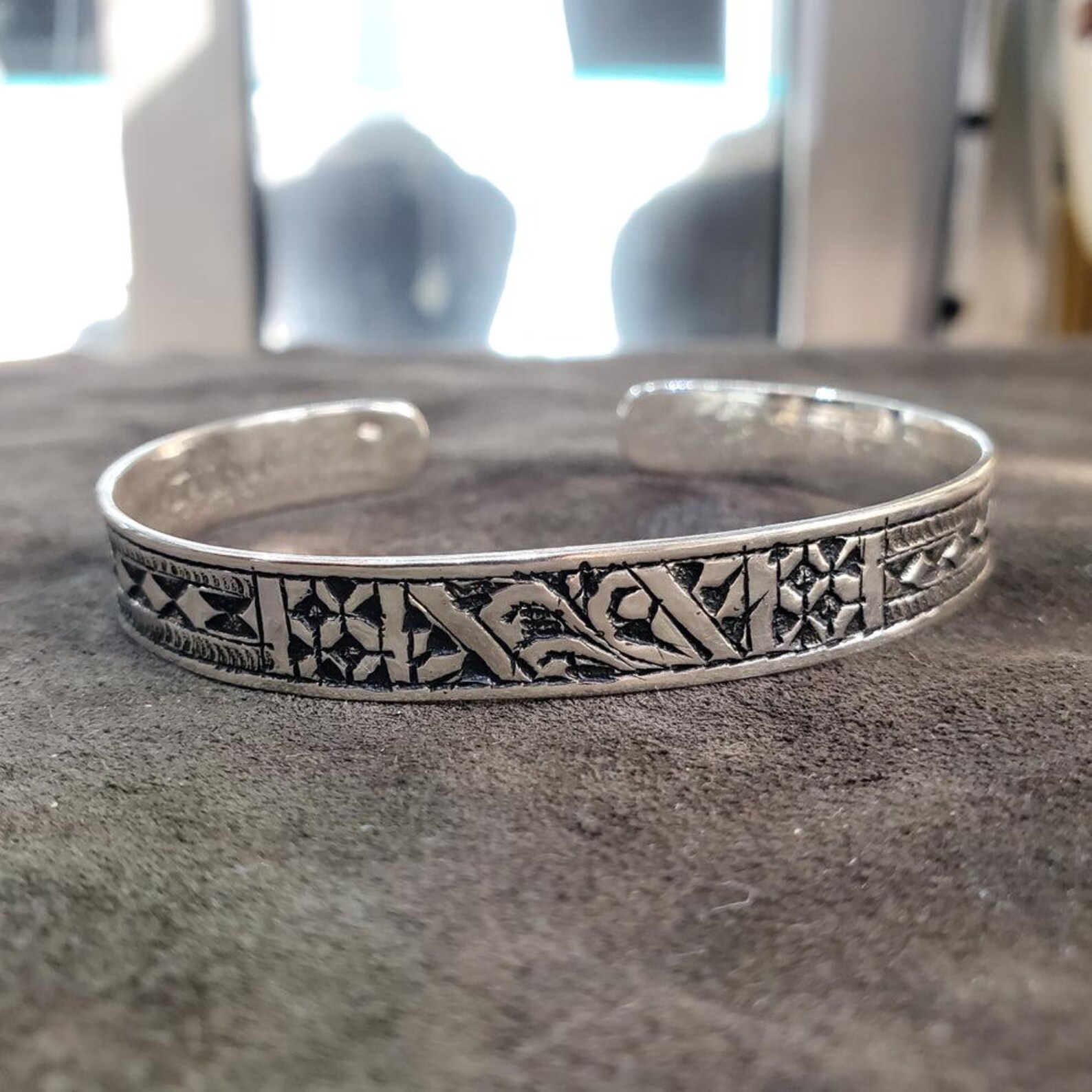 Berber Authentic Silver Handmade Sterling Bangle Lunja Bracelet