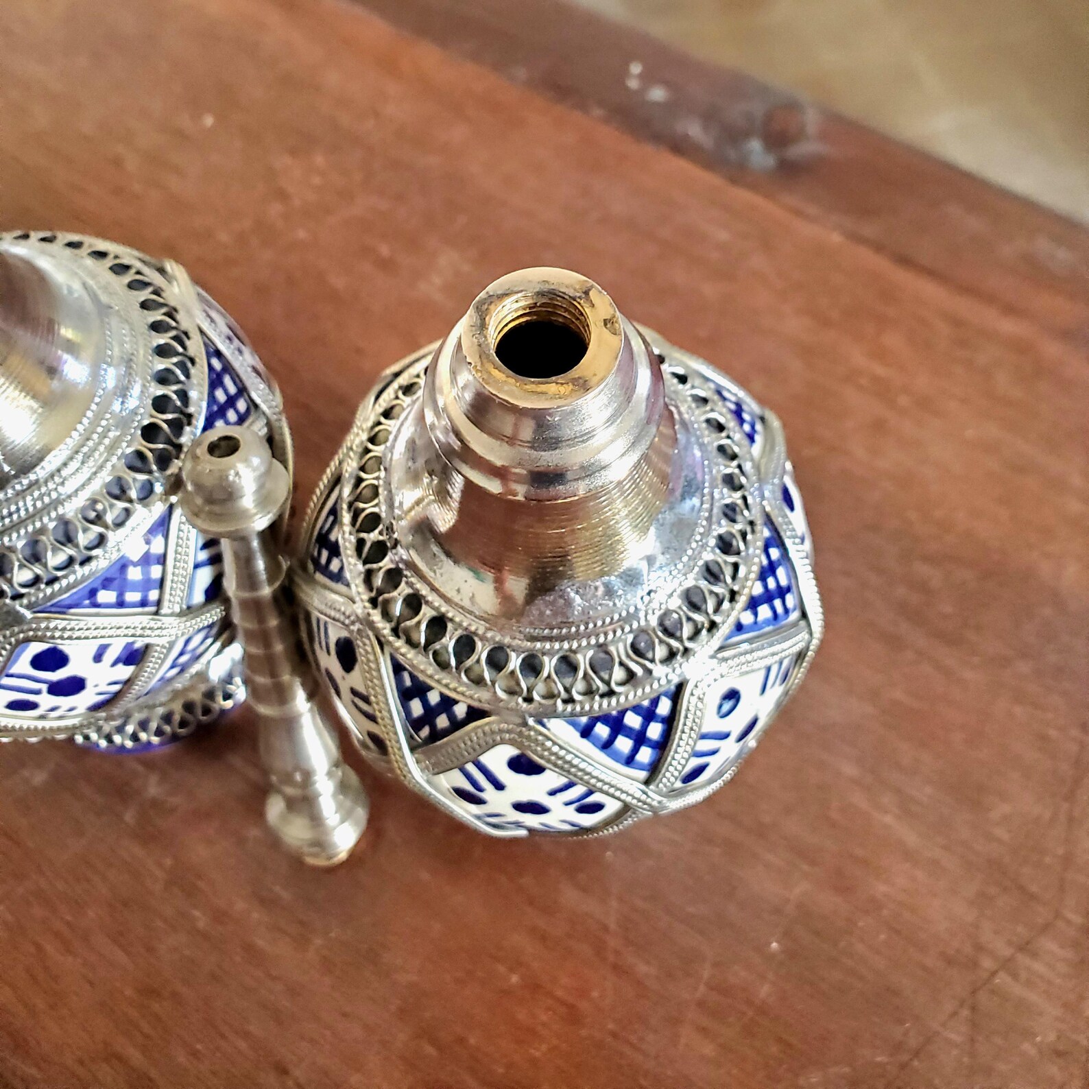 Amazigh White Metal Pottery Perfume Sprayer Set of Two Dispenser