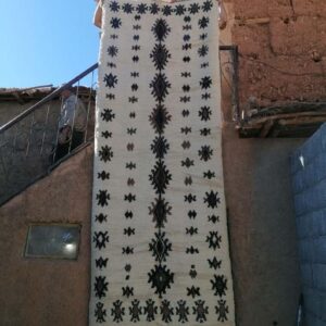 Amazigh Rug Handmade Wool de mouton locale Beige Brown Black