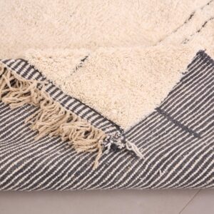 Custom Amazigh Berber Handmade Wool Living Room Geometric Rug