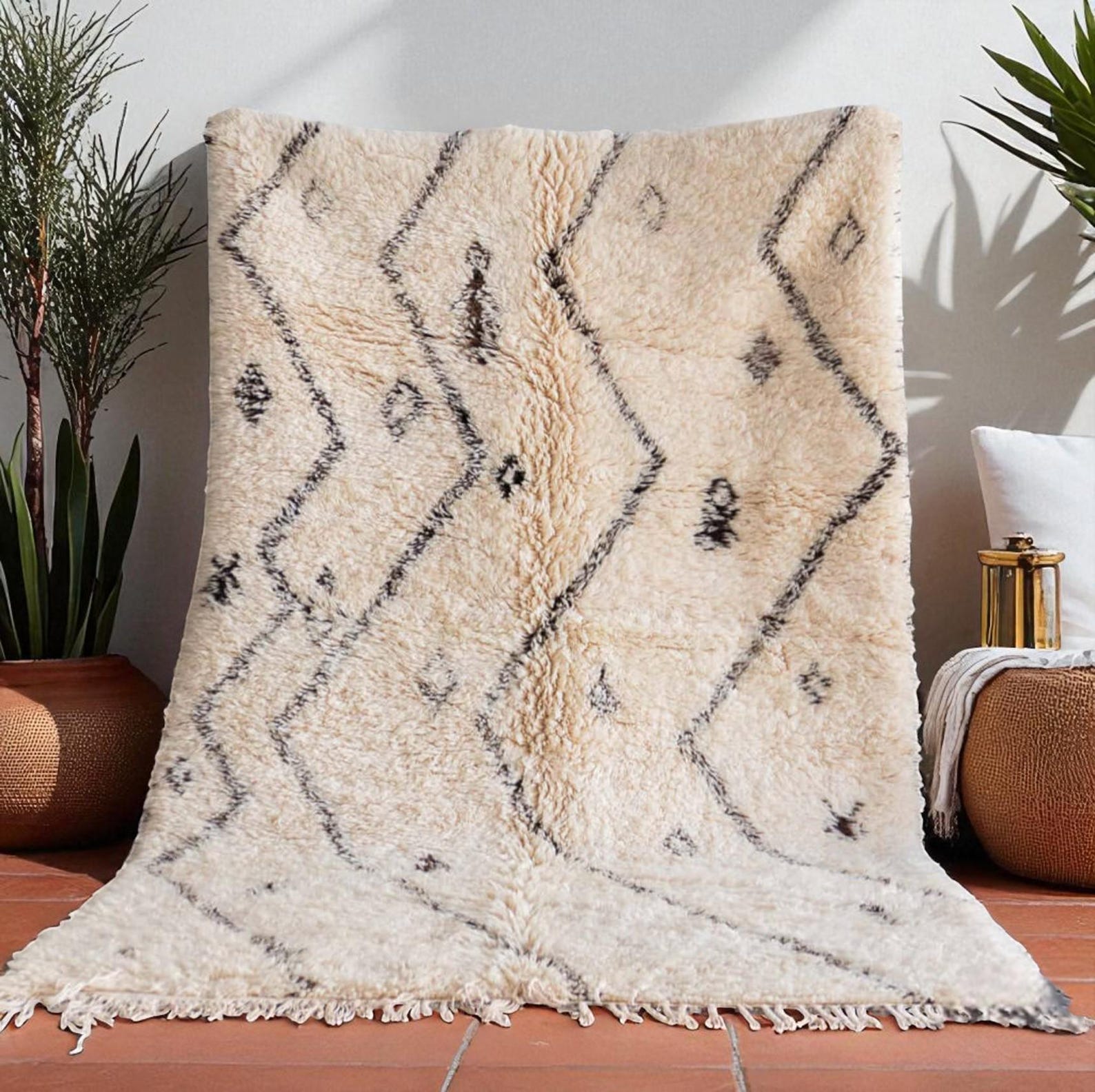 Berber Handmade Ivory Black Geometric Wool Area Rug
