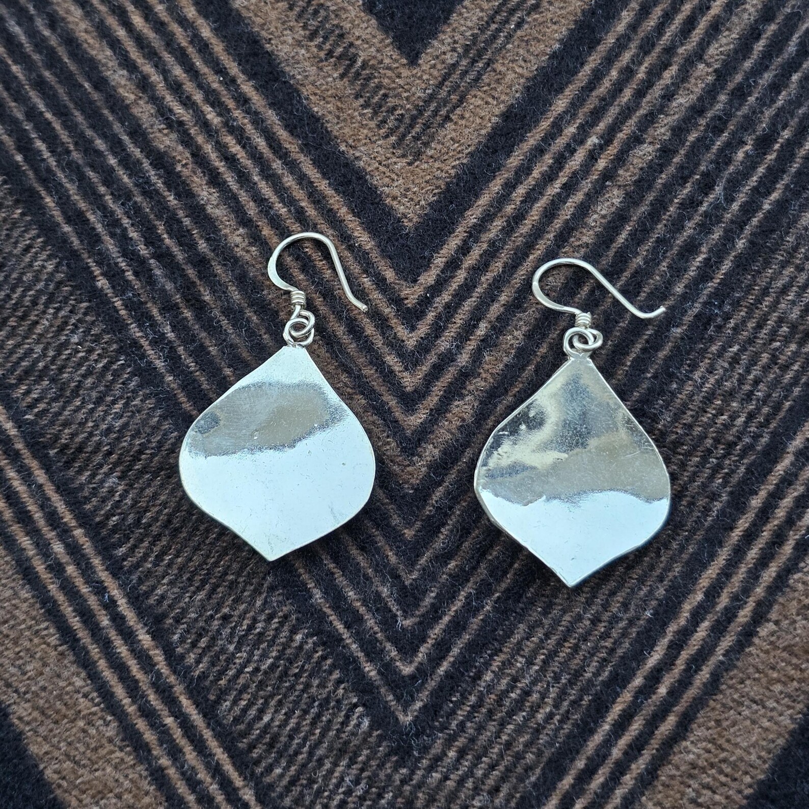 Handcrafted Amazigh Green Stone Engraved Silver-Tone Gemstone Dangle Earrings