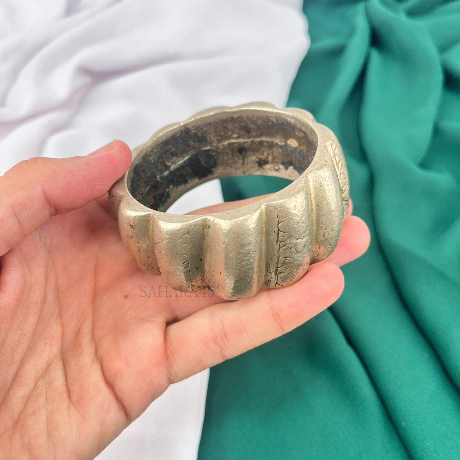 Berber Antique AIT ATTA Hand-Engraved 600 Silver Bracelet