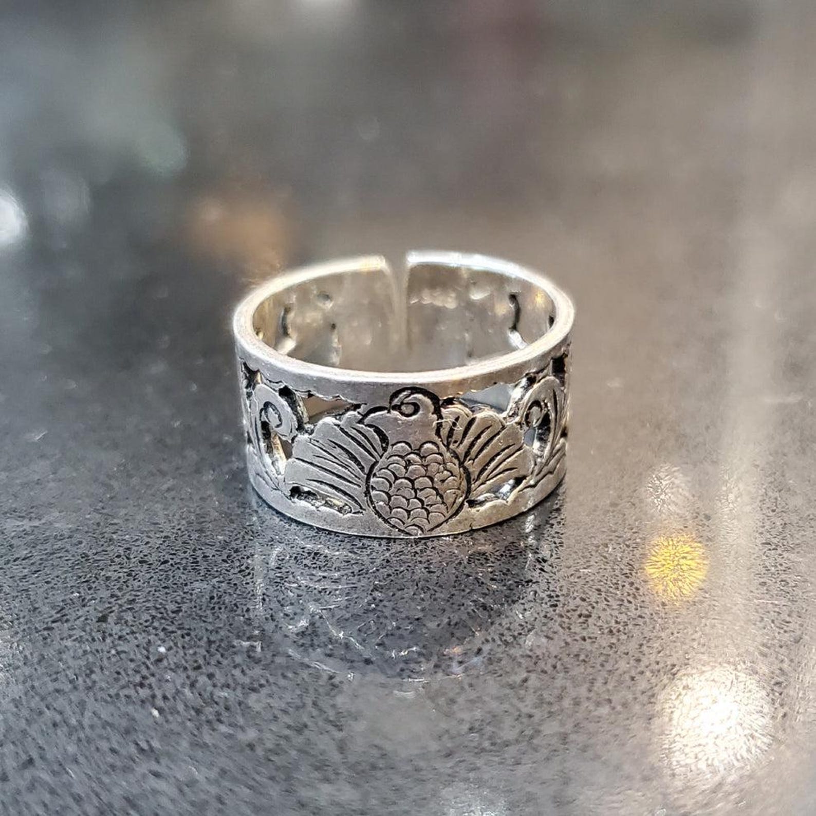 Berber Amazigh Peacock Feather Sterling Silver Hand-Engraved Lunja Ring