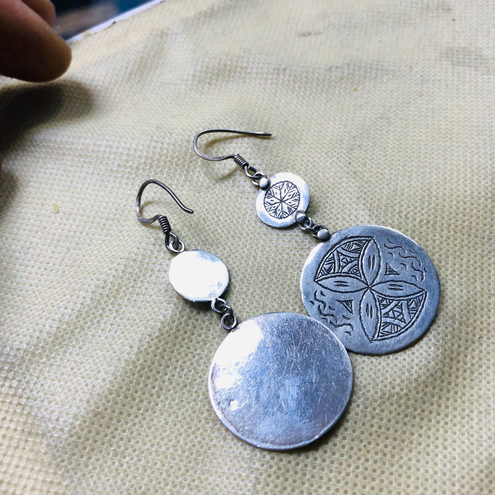 Berber Jewelry artisanaux amazighs traditionnels Earrings berbères Silver