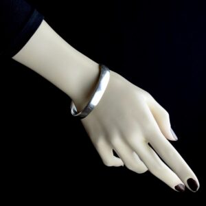 Berber Small Mid-Century Silver Bangle Bracelet from Morocco
