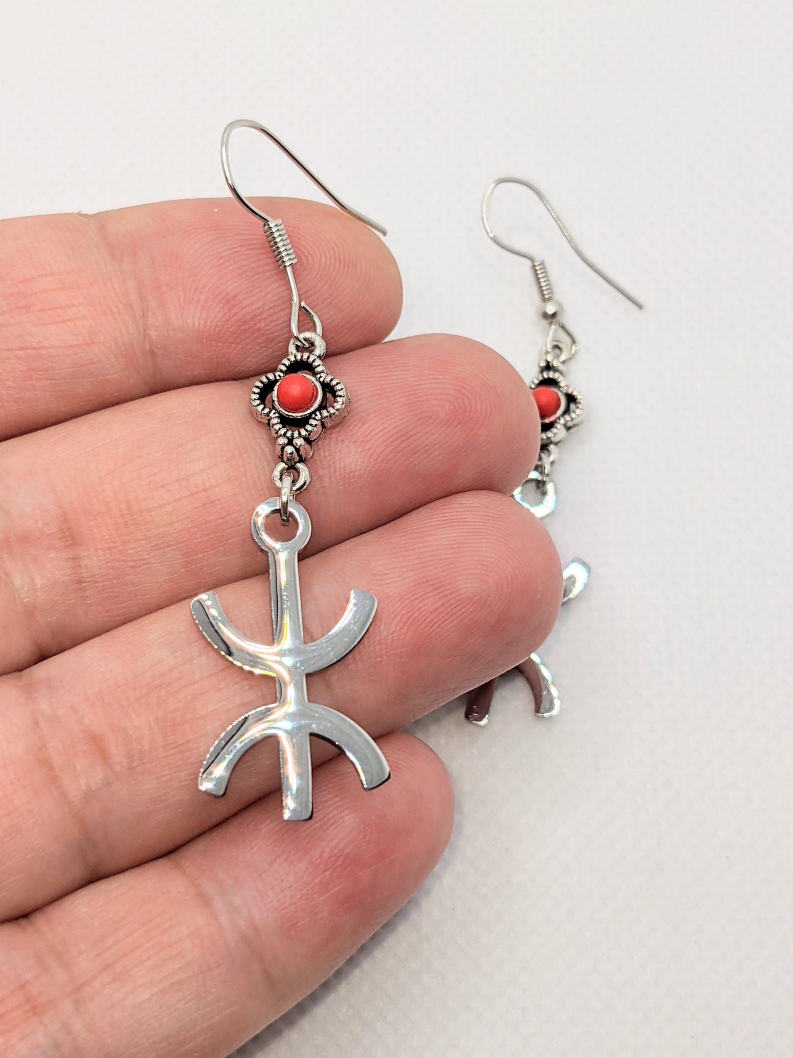 Amazigh Boucles d'oreilles YAZ tifinagh d oreilles Adaptation
