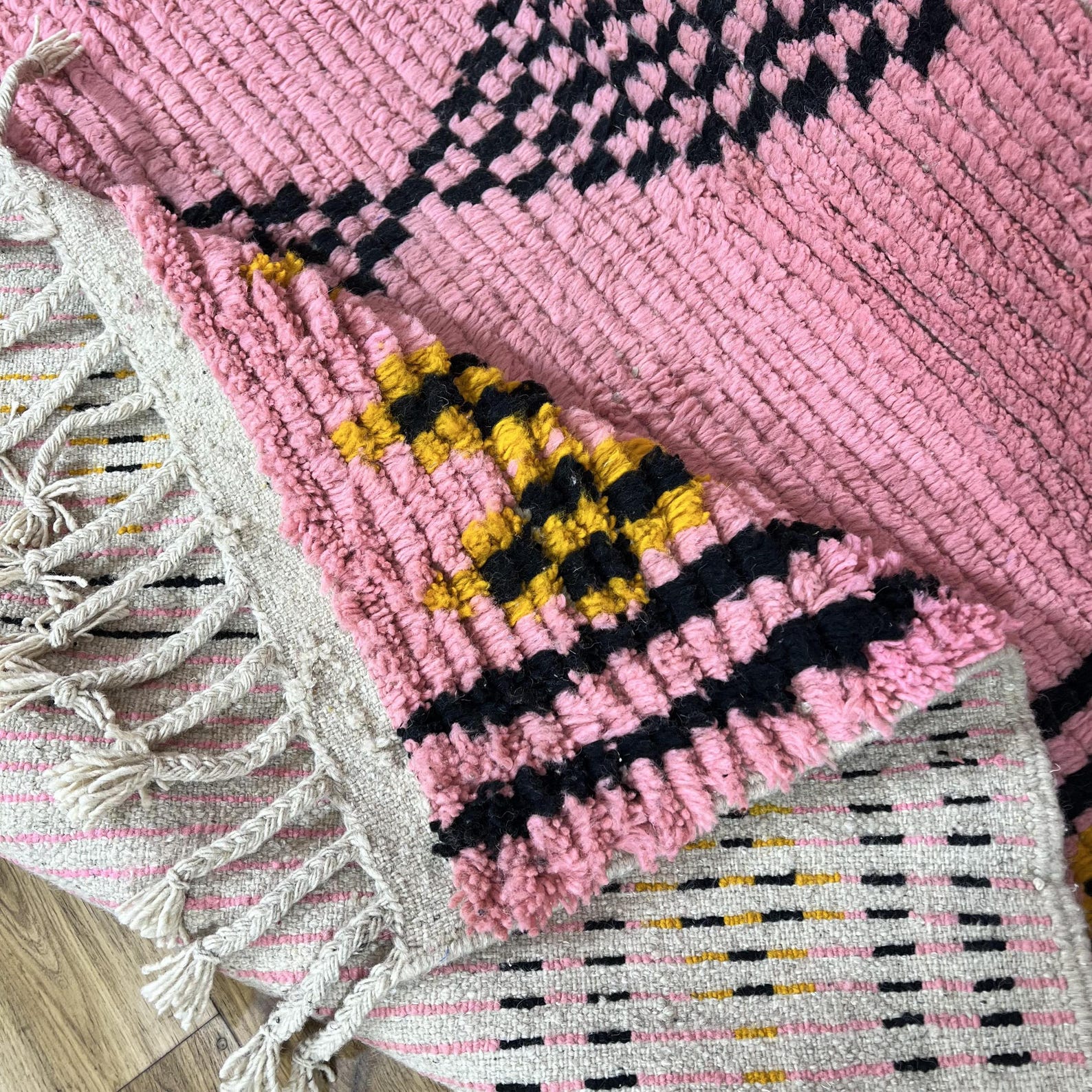 Amazigh Pink Cream Black Geometric Diamond Wool Rug