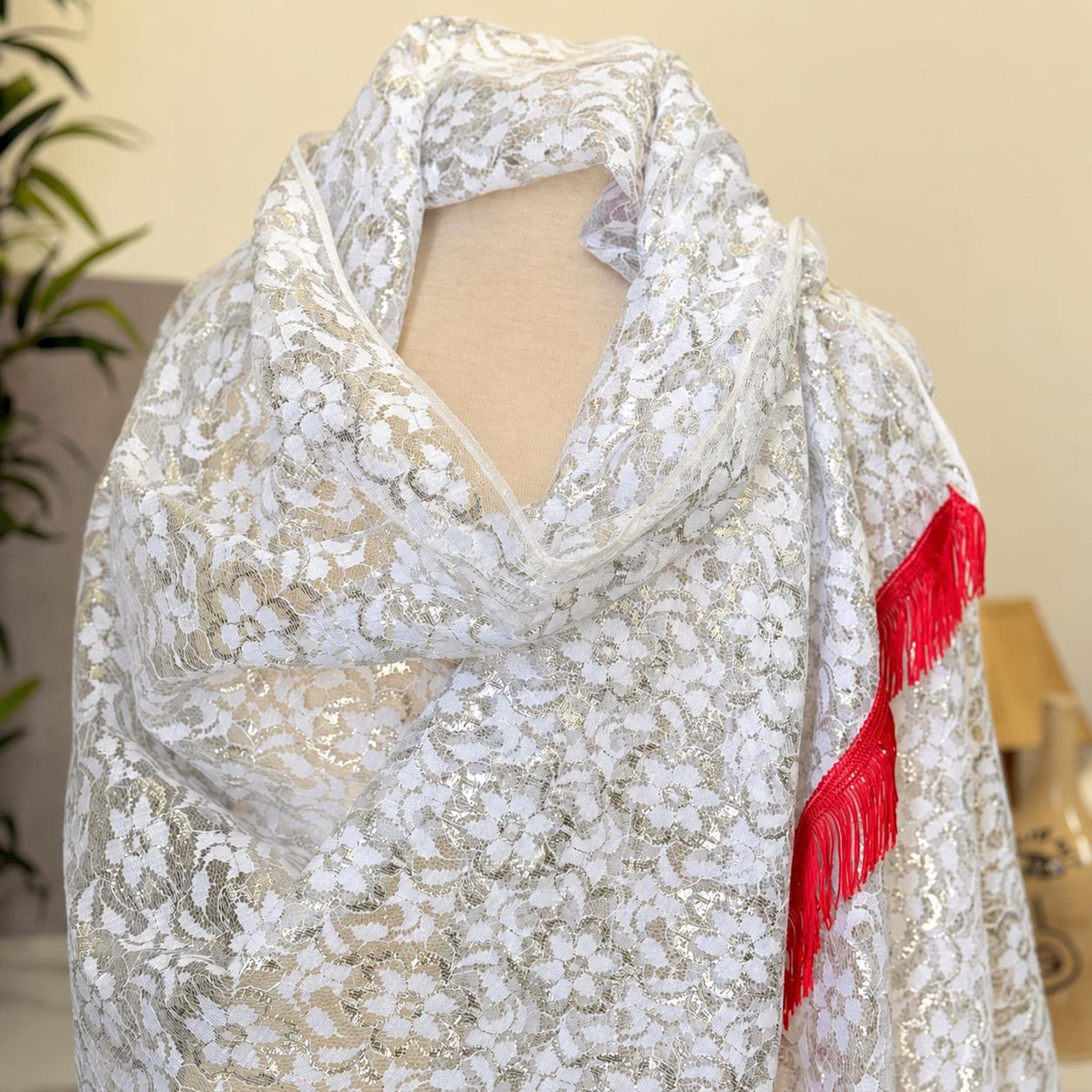 Berber Handmade Lace Shawl Traditional White Kaftan Wrap