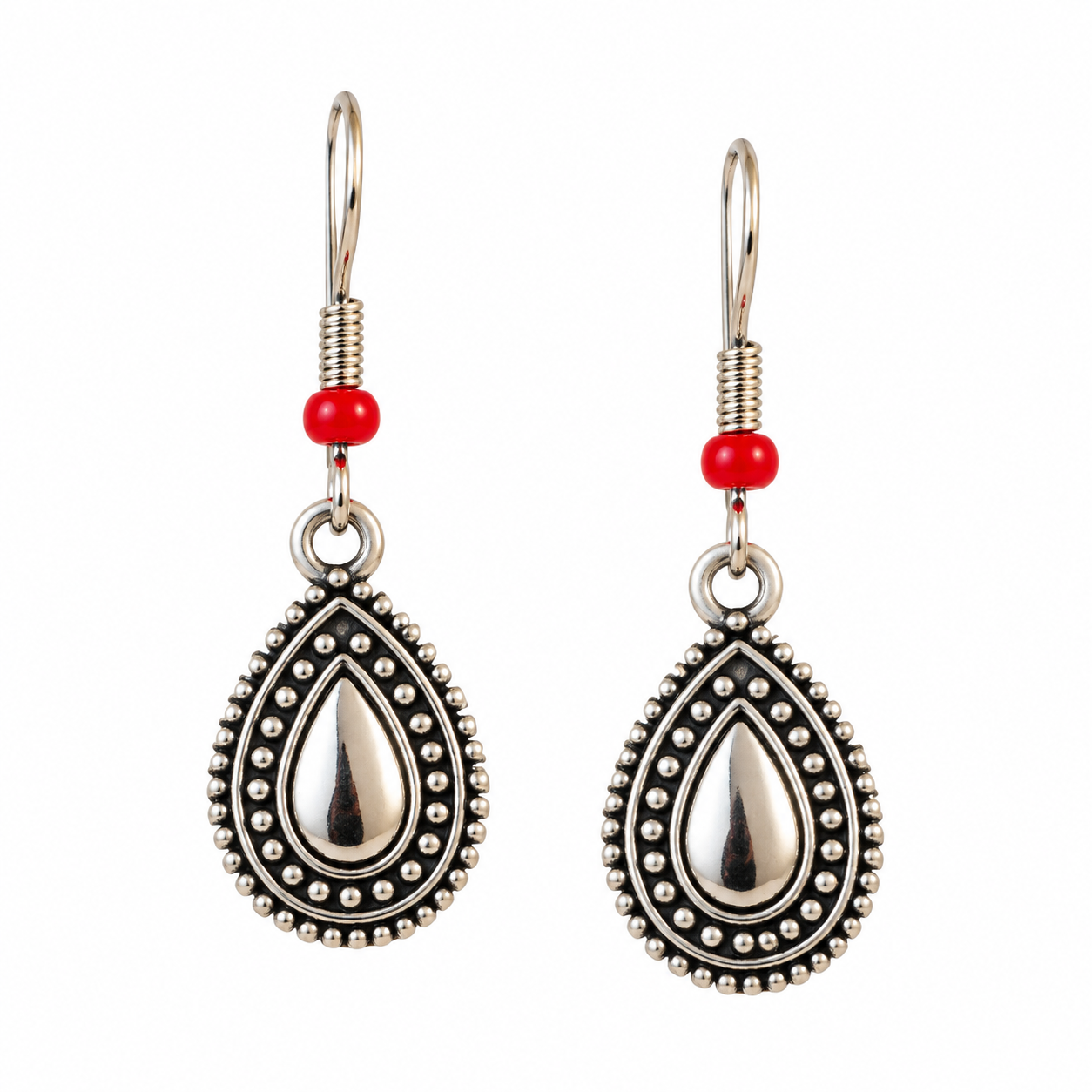 Amazigh Kabyle Goutte d'eau Inspiration Drop Earrings with Red Pearls