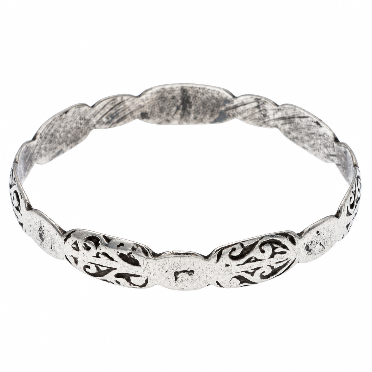 Antique Amazigh Berber TANANE Silver Bracelet with Engraved Design