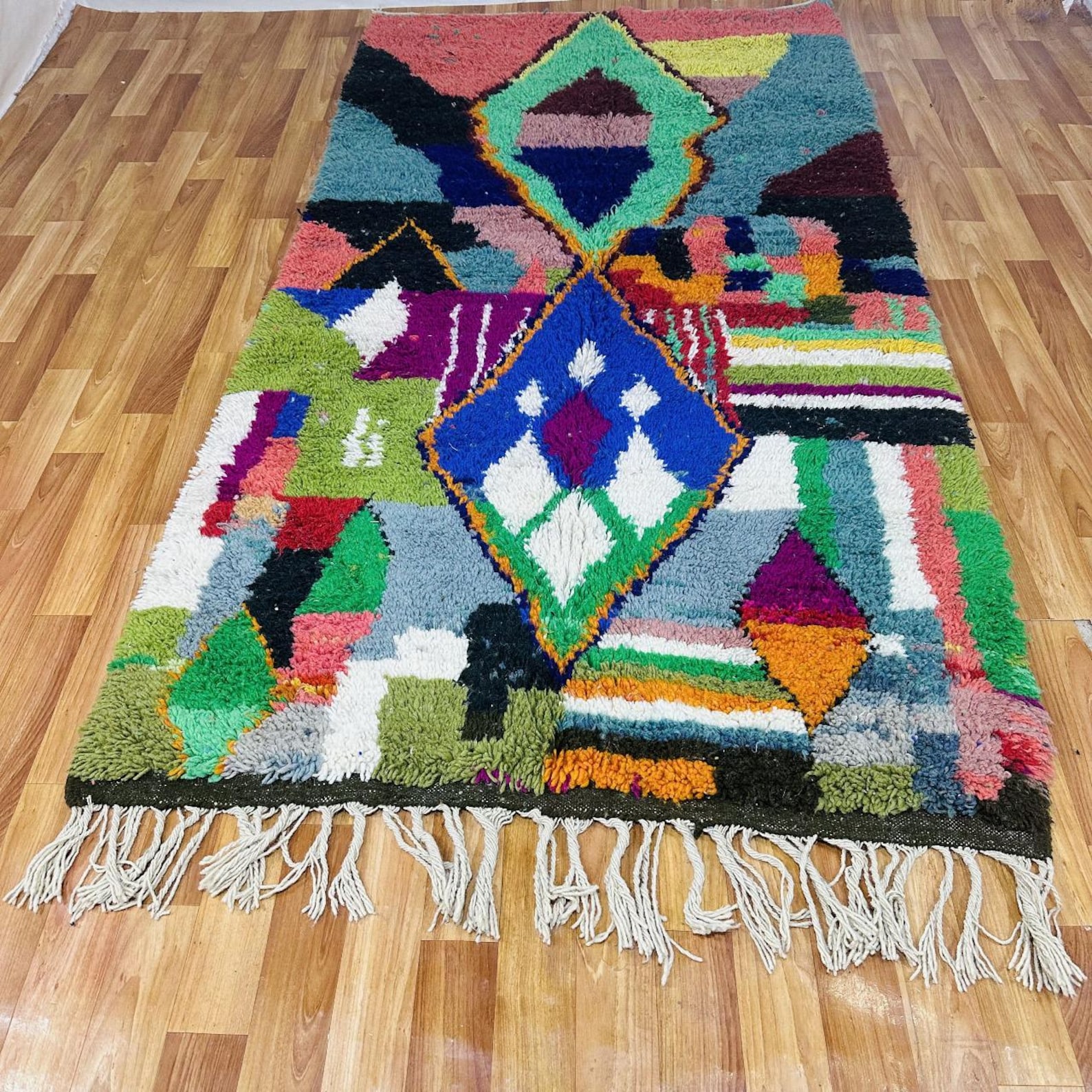 Amazigh Berber Handmade Wool Rug with Geometric Diamond Design