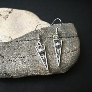 Amazigh Berber Forme Triangle Pendant Earrings with Silver Finish