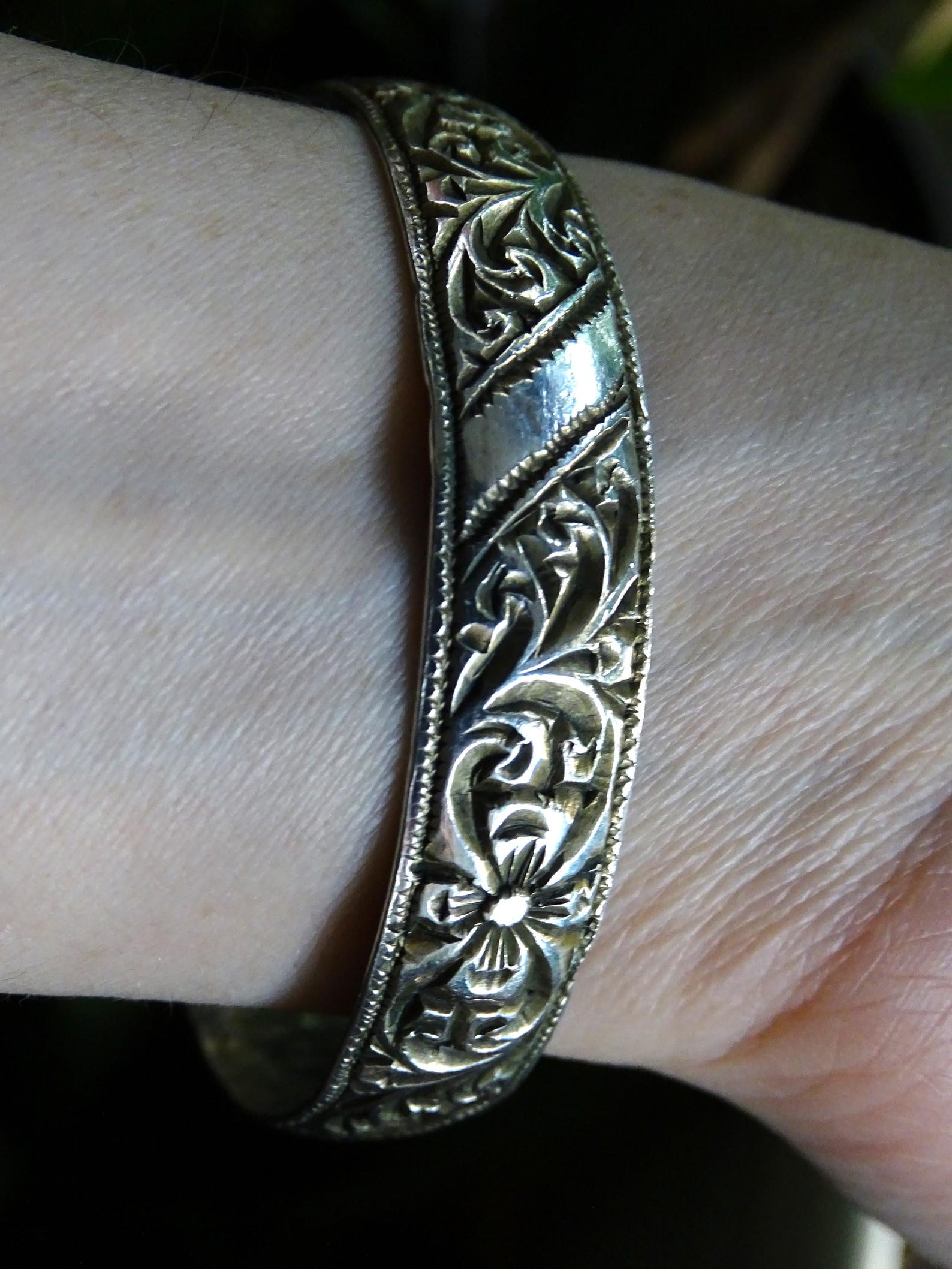Berber Amazigh High-Grade Fine Silver Hand Etched Filagree Bracelet