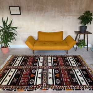 Ziri-Moon Amazigh Wool Rug with Geometric Vintage Carpet Design