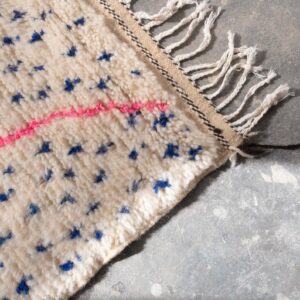 Amazigh Azilal Berber Handmade Wool Rug with Tribal Motif