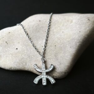Amazigh Berber Kabyle Yaz Tifinagh lettre Necklace with Sparkling Pendant