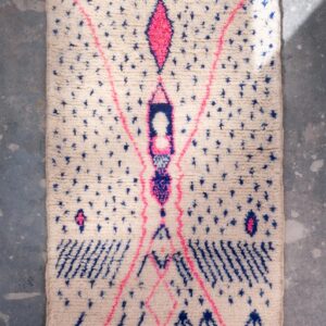 Amazigh Azilal Berber Handmade Wool Rug with Tribal Motif