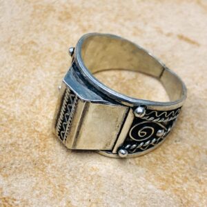 Berber Tuareg Artisanat Silver Ring with Amazigh Tribal Style