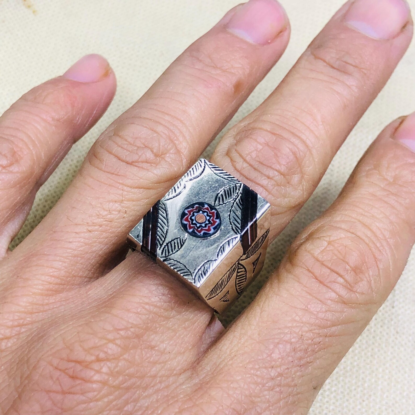 Berber Tuareg Amazigh métal Engraved Ring with Tribal Design