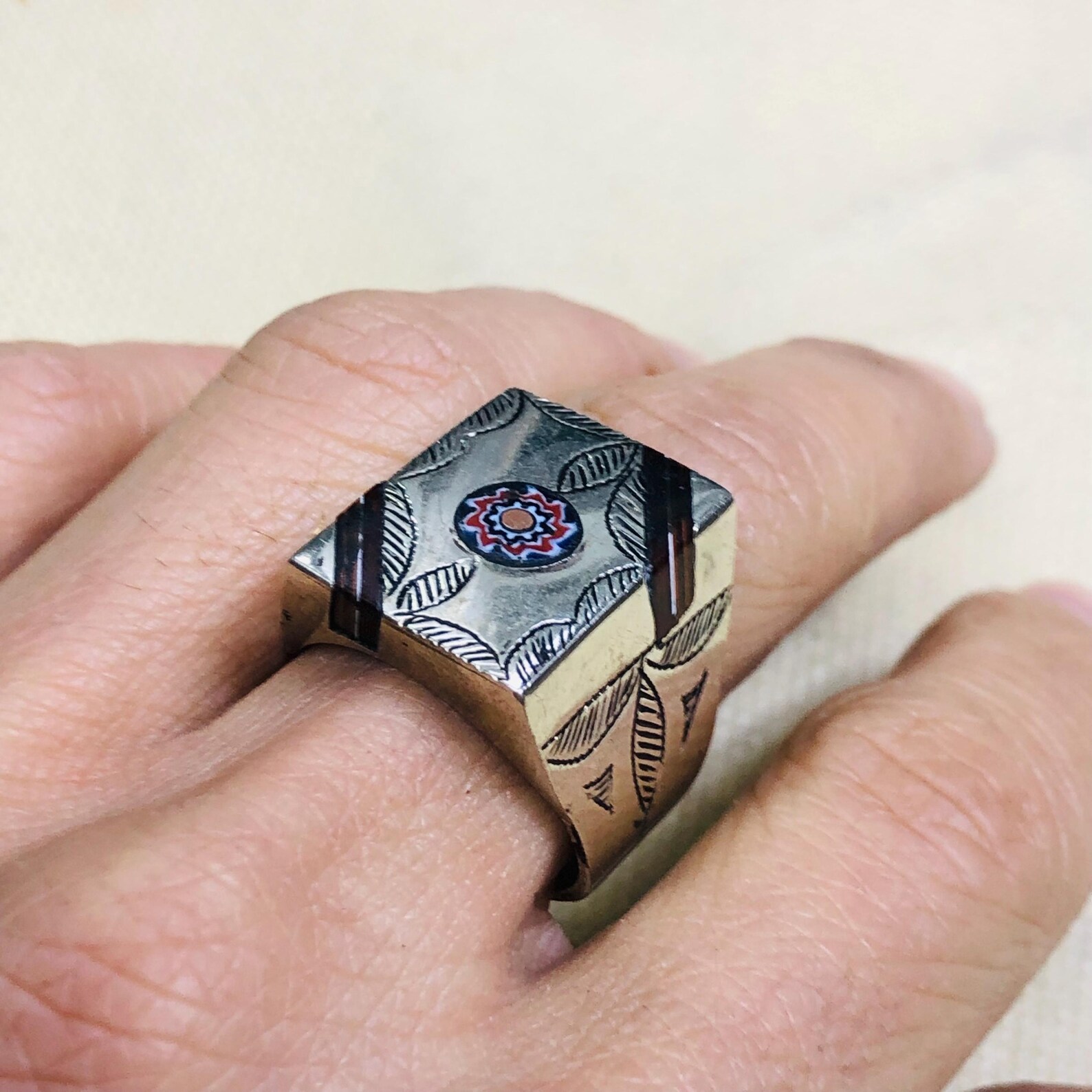 Berber Tuareg Amazigh métal Engraved Ring with Tribal Design