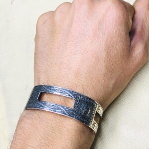Amazigh Tuareg Berber Gravé Maroc Bracelet with Open Silver Design