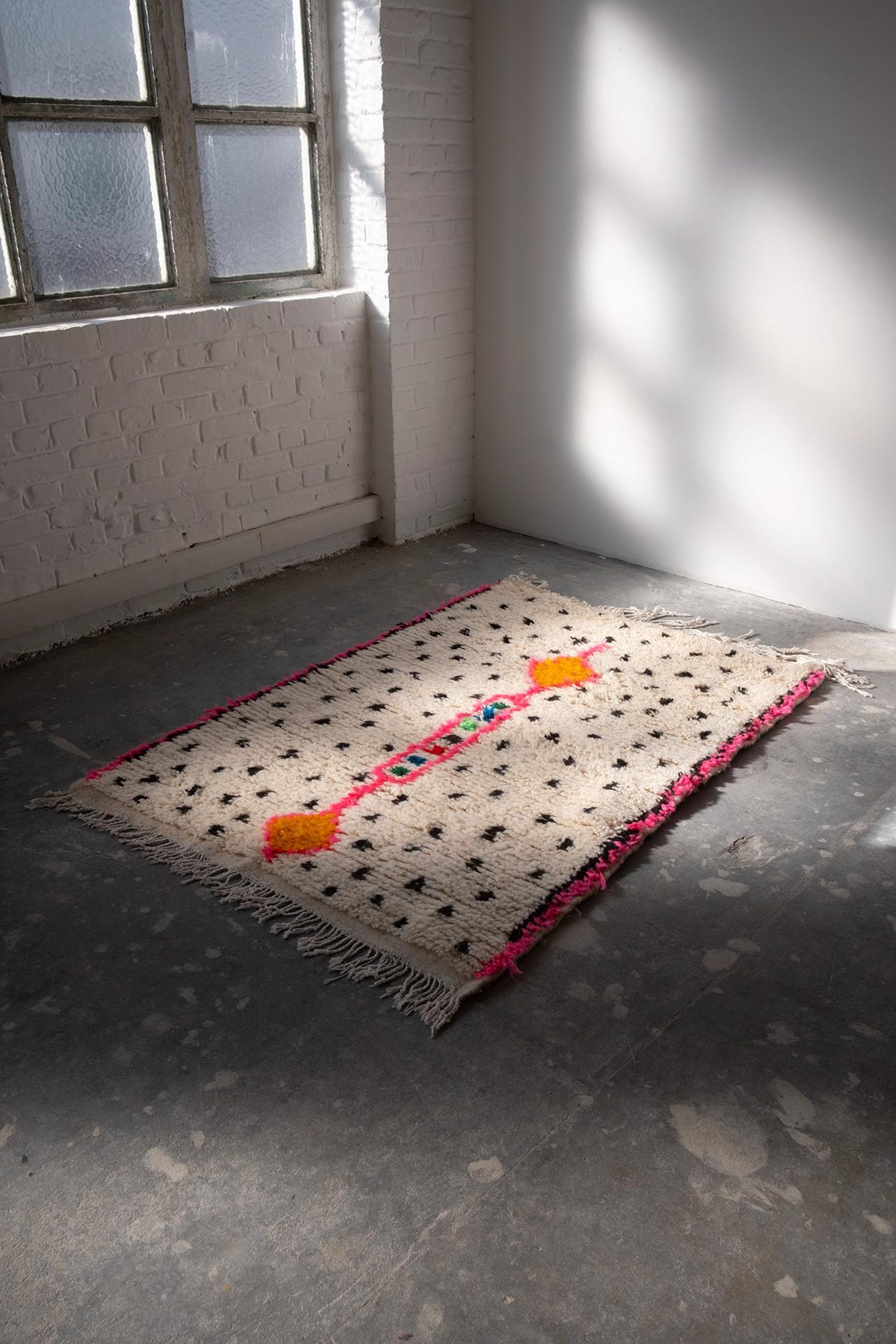 Amazigh Azilal Berber Handmade Wool Rug with Central Motif